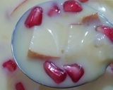 A picture of step 4 of Fruit custard.