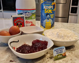 Foto del paso 1 de la receta: Bizcocho de mermelada de fresas