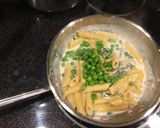 A picture of step 6 of Chicken Carbonara.