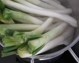 Foto del paso 1 de la receta: Calçots en tempura