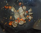 Foto langkah ke 3 dari resep Mie Orak Arik Goreng.