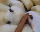 Foto del paso 3 de la receta: Peras con canela, anís y vino tinto