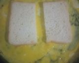 Foto langkah ke 4 dari resep Sandwich Roti Telur Lipat.
