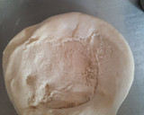 Foto del paso 4 de la receta: Bollitos rellenos de queso (con masa madre)