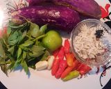 Foto langkah ke 1 dari resep Sambal Terong Kemangi Teri Medan ala dapur rumah 😋.