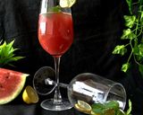 A picture of step 4 of Watermelon Mint Refresher.
