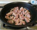 Foto del paso 2 de la receta: Arroz dorado con carne de ternera