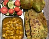 हरियाली पूरी पराठा (hariyali poori paratha recipe in Hindi) रेसिपी चरण 6 फोटो