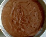 Foto langkah ke 3 dari resep Triple chocolate mousse cake.