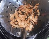 Foto langkah ke 2 dari resep Kacang goreng Bawang.
