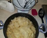 A picture of step 2 of Deliciously simple homemade mashed potatoes.