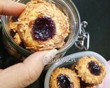 Foto langkah ke 7 dari resep Blueberry  Thumbprint Cookies with Cheese  Crispy.
