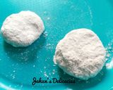 A picture of step 3 of Spice Crackers 1.