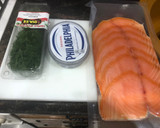 Foto del paso 1 de la receta: Obleas rellenas de queso fresco y salmón ahumado