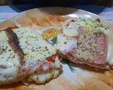 Foto del paso 7 de la receta: Pizza de pan, jamón y queso cuartirolo