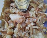 Foto del paso 8 de la receta: Patitas de cerdo a la provenzal