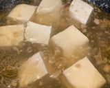 Gambar langkah 2 resipi Sup Sayur Sawi Tauhu.