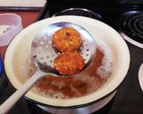 A picture of step 3 of Sabudana Tikki Chat.