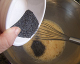 Foto del paso 2 de la receta: Flanes con semillas de amapolas apto para diabéticos