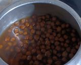 A picture of step 1 of Black Chickpea kala chana chat.