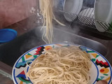 Pasta con salsa de carne