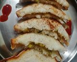 A picture of step 5 of Aloo Toast.