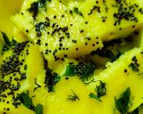 A picture of step 4 of Chana Daal Dhokla (Lentil Dhokla).