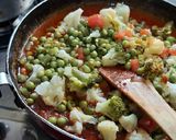 A picture of step 7 of Mix vegetables spicy korma.