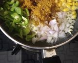A picture of step 2 of Noodles puff pocket.