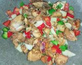 Foto langkah ke 6 dari resep Tumis Ayam Paprika.