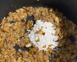 A picture of step 4 of French Onion Soup.
