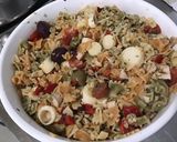 Une image de l'étape 13 de Salade de farfalles aux légumes, viandes grillées et olives.
