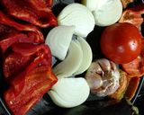 Foto del paso 1 de la receta: Salsa de verduras asada