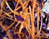 Hình bước làm 2 của món Ức gà trộn salad