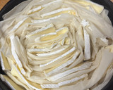 Foto del paso 4 de la receta: Tarta salada de masa filo, calabaza y queso brie