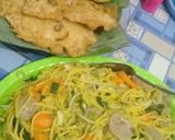 Foto langkah ke 4 dari resep Mendoan crispy & mie kuning basah diramein.