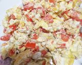 Foto del paso 5 de la receta: Huevos pericos 🥚🍅
