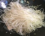 Foto del paso 8 de la receta: Pad Thai con camarón y pollo