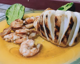 Foto del paso 6 de la receta: Calamar a la plancha con langostinos al ajillo
