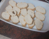 Foto del paso 1 de la receta: Torrijas al vino tinto (Torrijas del Obispo)