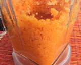 A picture of step 1 of Pumpkin and Carrot Halwa.