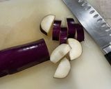 A picture of step 3 of Chinese-Style Chicken and Eggplant.