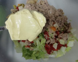 Foto del paso 3 de la receta: Pastel Vegetal de Ensaladilla con Gusto y Sabor