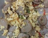 Foto langkah ke 5 dari resep Orak Arik Telor Campur Bakso.