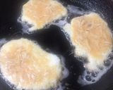Foto del paso 3 de la receta: Tortitas de pollo con nopales al chile de árbol