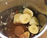 A picture of step 3 of Oats smoothie.