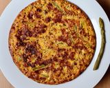 Foto del paso 5 de la receta: Tortilla de espárragos, queso y pimentón rojo casero