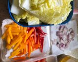 Foto langkah ke 2 dari resep Tumis Sawi dan Tahu Putih (Bekal Makan Siang).