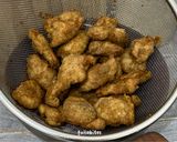 Foto langkah ke 2 dari resep Sweet and Spicy Crispy Chicken.