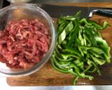 青椒炒肉絲【3分鐘】的食譜步驟1照片